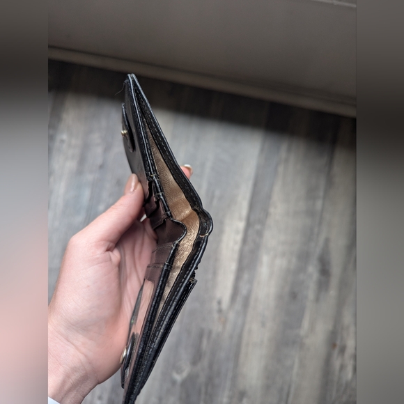 Kate Spade Wallet - Picture 8 of 8